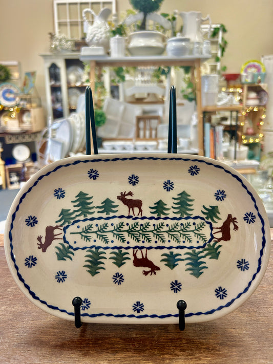 Multicolor Boleslawiec Polish Pottery Reindeer Oval, 9 1/4"