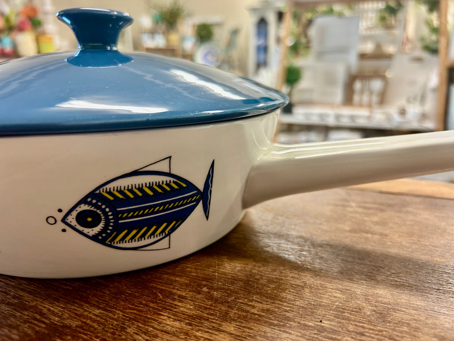 Blue Villeroy & Boch Fish Pan & Lid Luxembourg, 9"