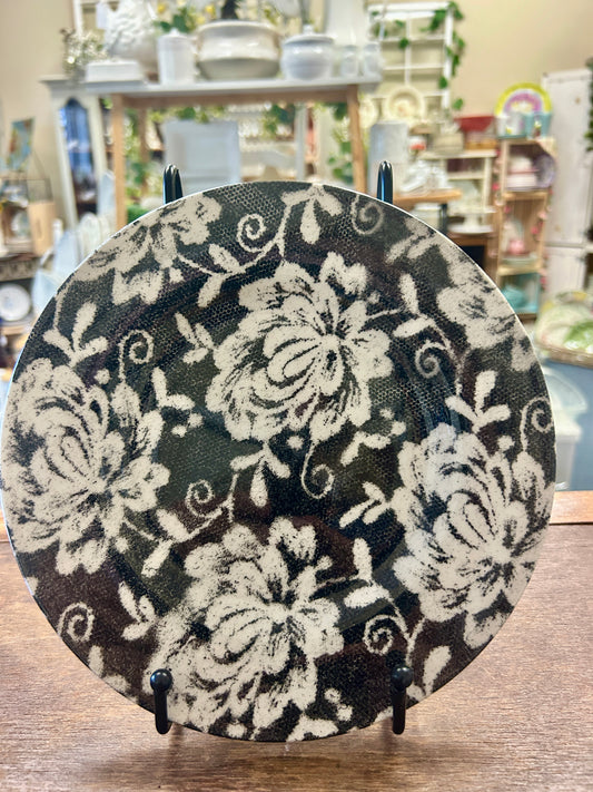 Crate & Barrel Kate Lace Black & White Plate, 8 1/2"