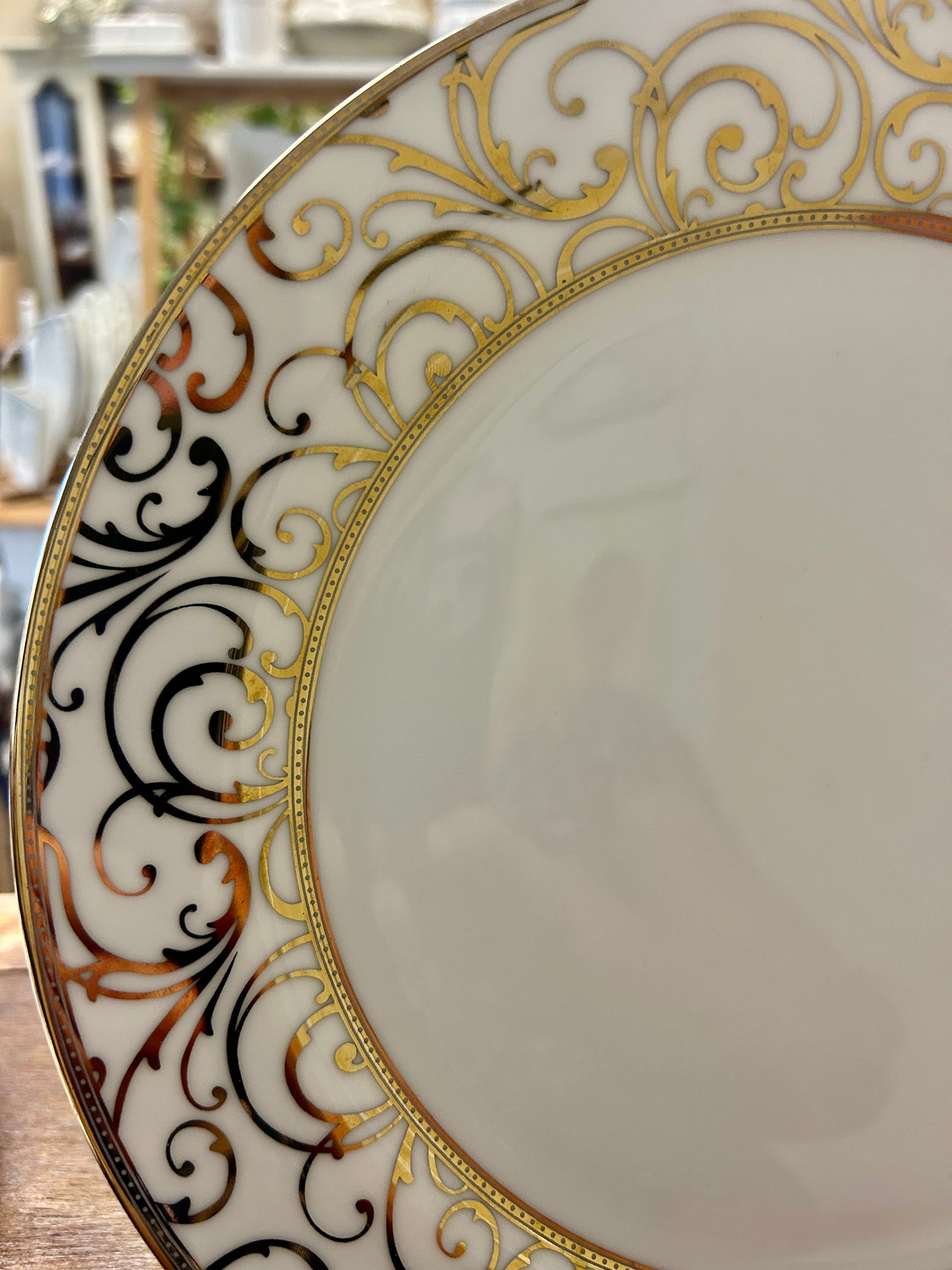 Gold & White Ciroa Luxe Gold Dinner Plate, 10 1/2"