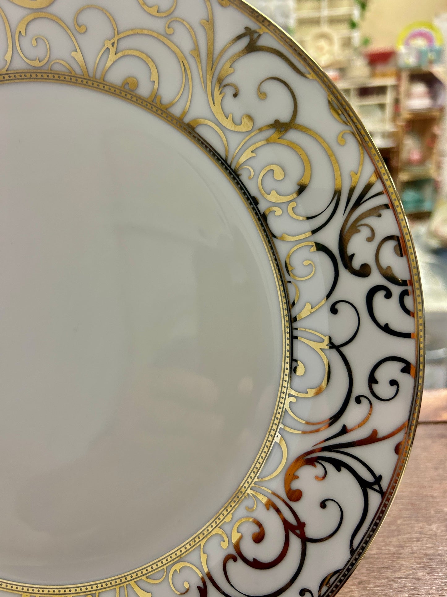 Gold & White Ciroa Luxe Gold Dinner Plate, 10 1/2"