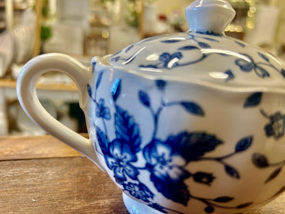 WH Grindley & Co RARE Vtg Blue Bouquet Sugar Bowl, 6 3/4"