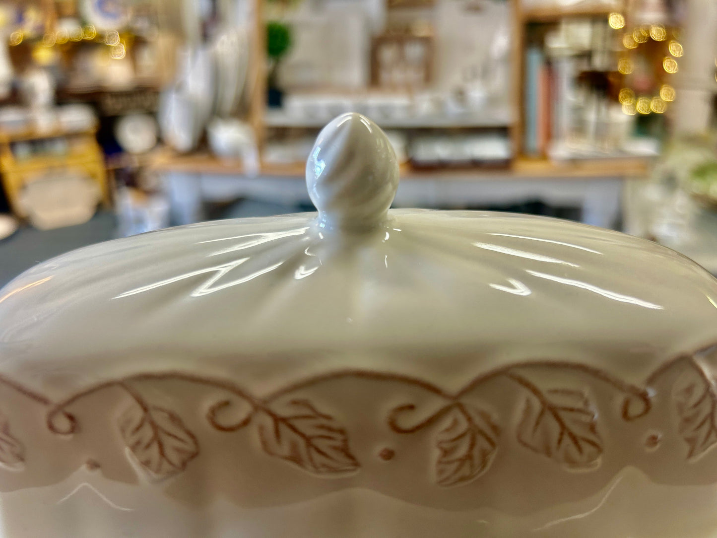 Cream Longaberger Butter Dish Leaf, 8 3/4"