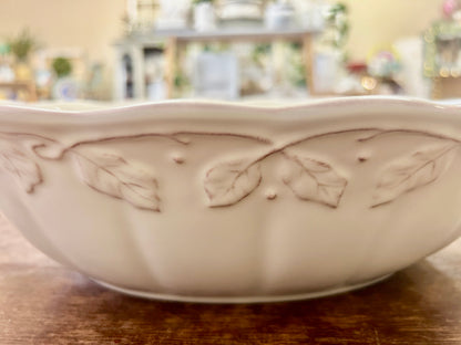 Cream Longaberger Oval Bowl Leaves, 14 3/4"