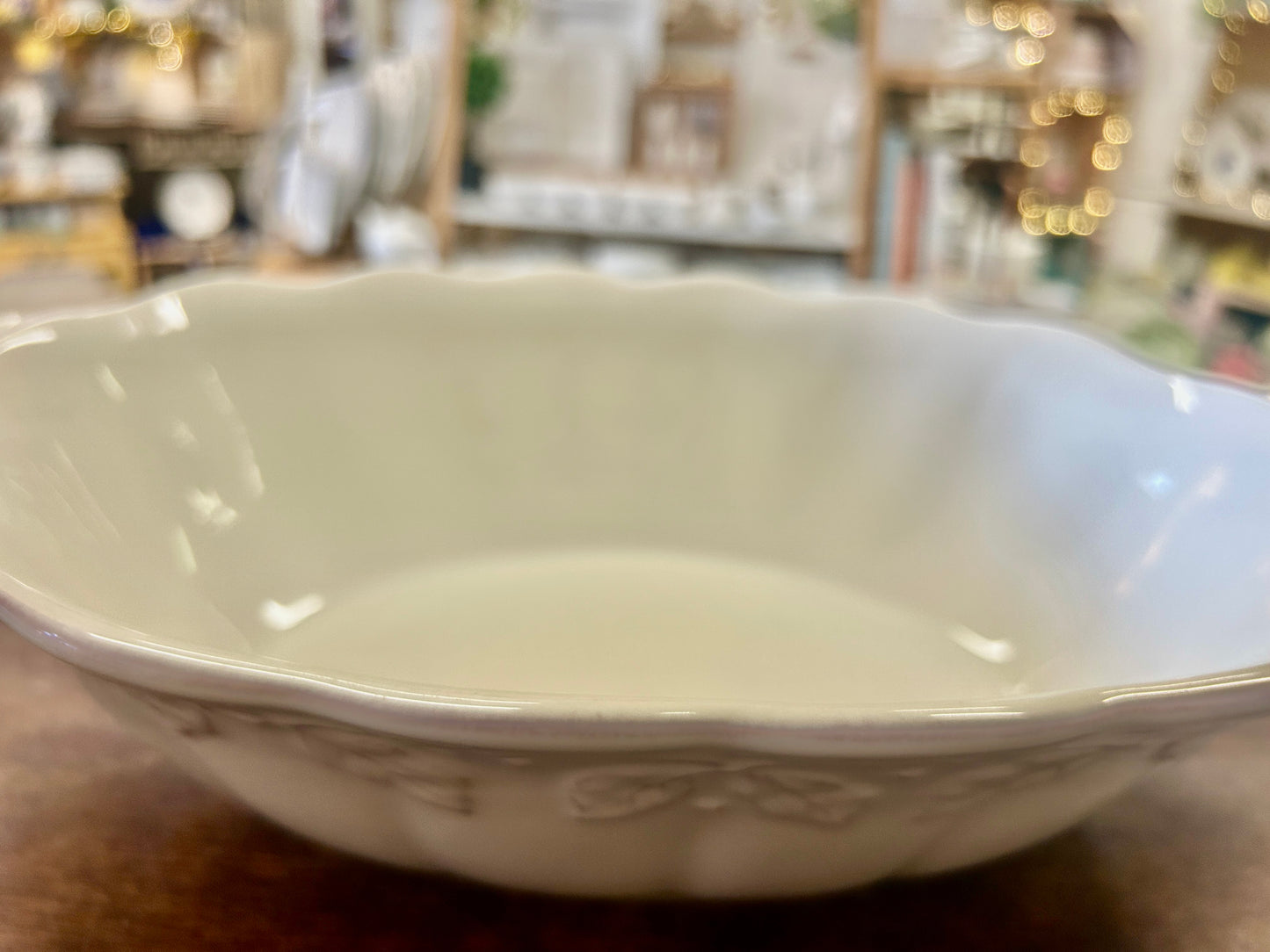 Cream Longaberger Oval Bowl Leaves, 14 3/4"