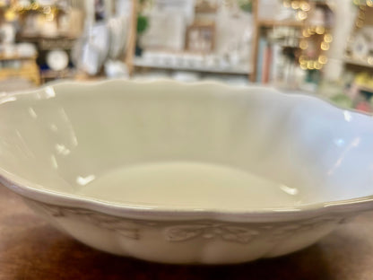 Cream Longaberger Oval Bowl Leaves, 14 3/4"