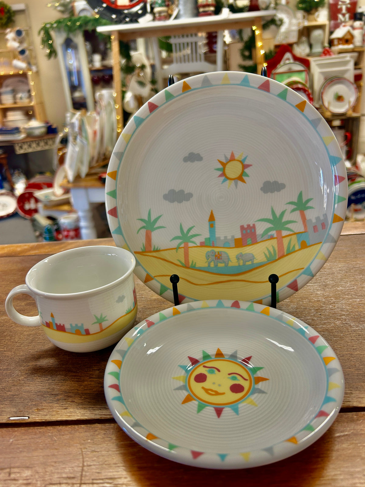 Multicolor Thomas Germany Elefantenreise Plate, Cup, Saucer 3, 8"
