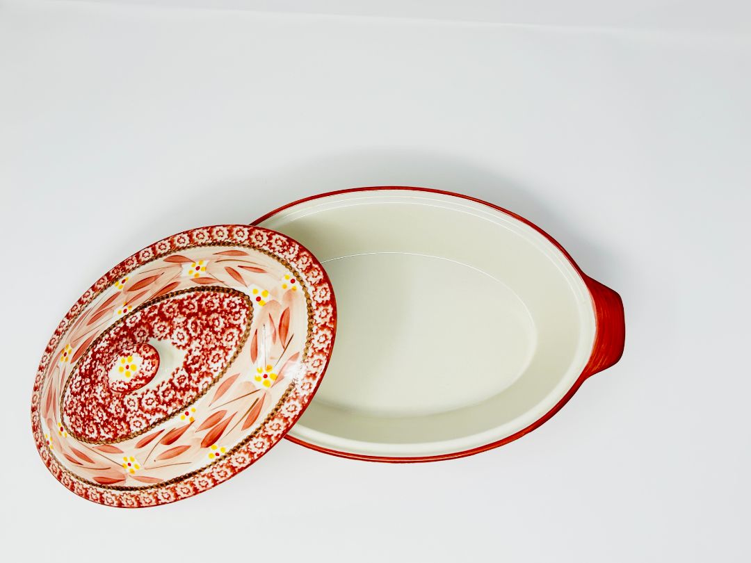 Cranberry Temptations Old World Oval Baker Rack w/ Lid, 13"